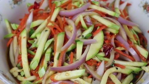 茭瓜凉拌吃,茭瓜凉拌，美味解暑新选择