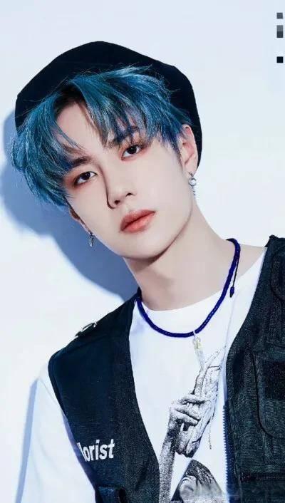 娱驿吃瓜蔡徐坤王一博,蔡徐坤王一博的吃瓜大揭秘