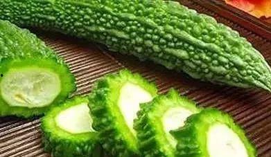 豁牙子吃瓣瓜  第3张