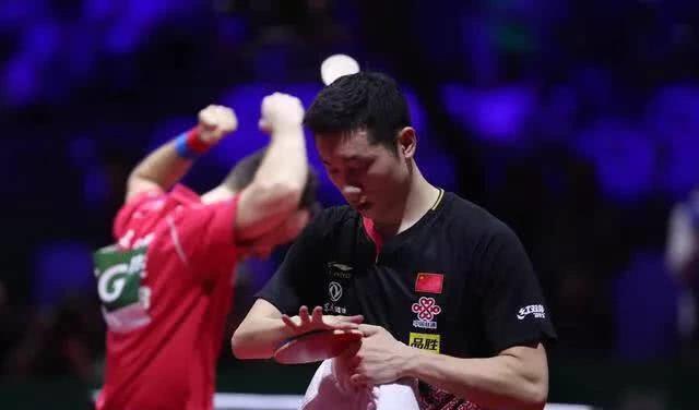 许昕吃瓜小胖,揭秘乒乓球界的欢乐瞬间  第3张